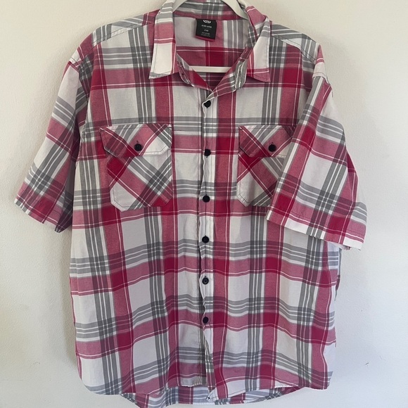 Ecko Unlimited Red and White Casual Button Down Shirt 310 - Picture 1 of 12